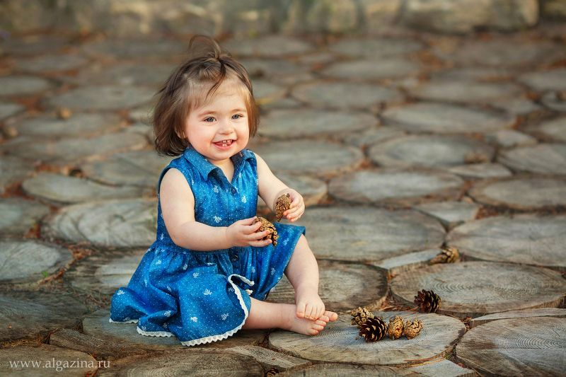 дети ребенок малыш детская фотография девочка Шишкиphoto preview