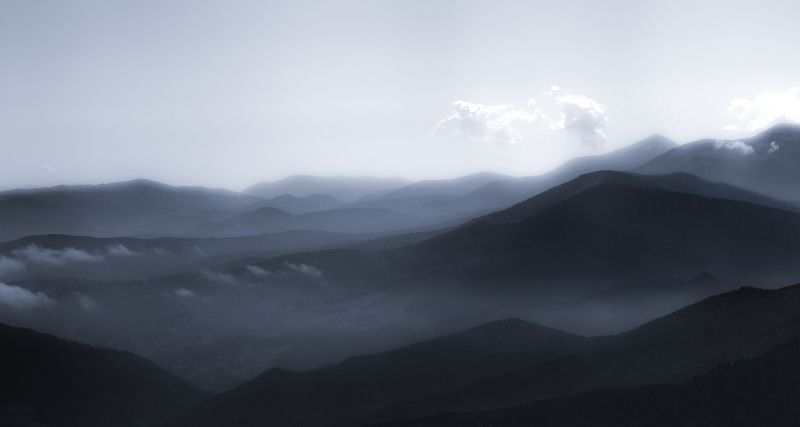 горы, Карпаты, рассвет, сказочные горы, Говерла, Драгобрат, туман, облака, объем Пробуждение природыphoto preview