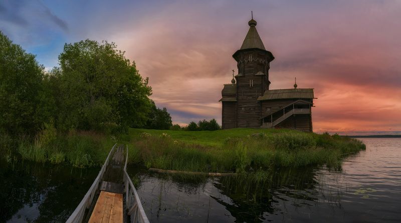 Успенская церковьphoto preview