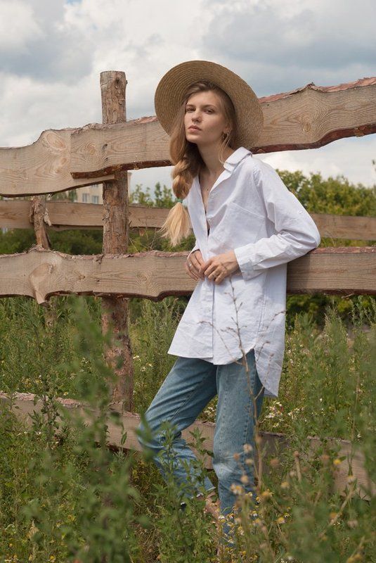 portrait, girl, country, field, fashion, blonde, hairstyle, monochrome Annaphoto preview