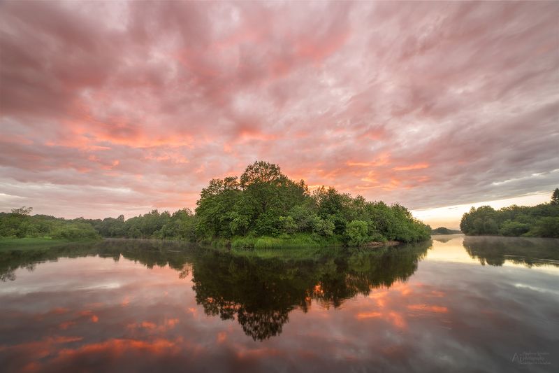 пейзаж, закат, река, лес Закат на реке Плюсса. Псковская областьphoto preview