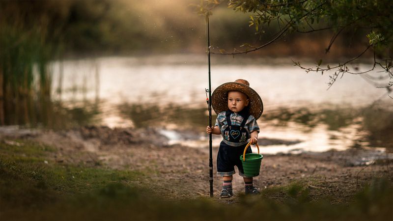 fisher child little boy summer cat ребенок мальчик рыбак лето кот Ребенок-Рыбакphoto preview