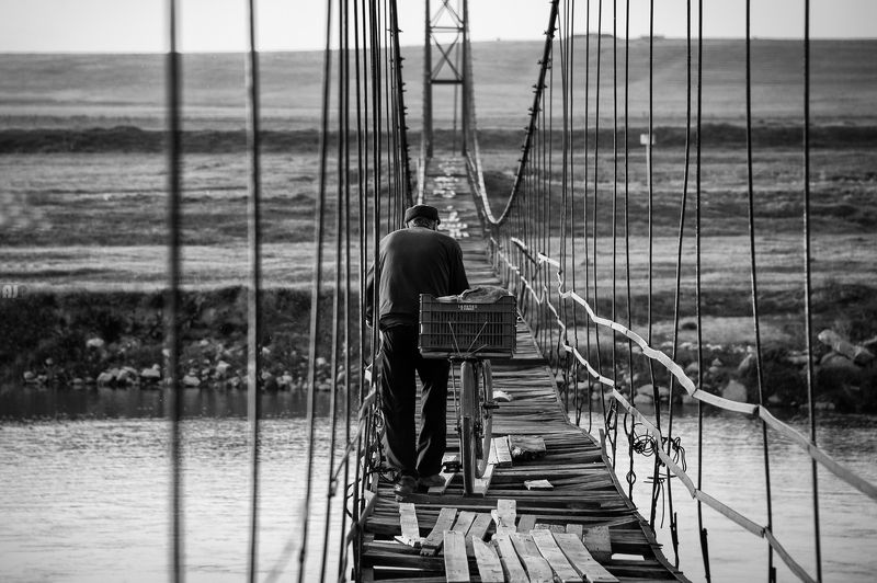 old, bridge, man, travel Alonephoto preview