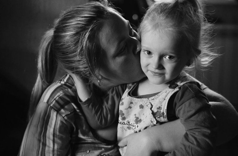 детство, семья, счастье, портрет, чб, мама, ребенок, childhood, portrait, bnw, bw Мамина радость фото превью