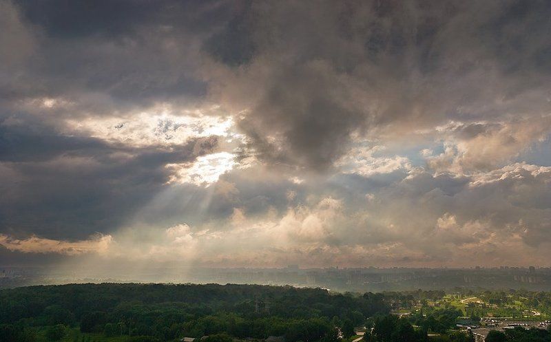 штром,из окна,москва, лучи,тучи,влажность,лето После шторма.photo preview