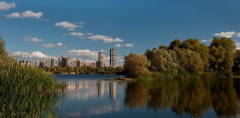 город, река, облака, осень, киев Отражения большого городаphoto preview