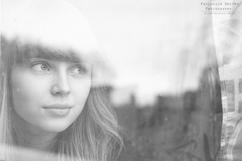 портрет, девушка, молодость, деревня, отражение, стекло безмятежность фото превью