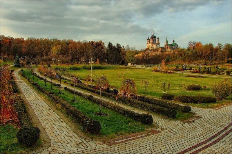 парк феофания, киев Чтобы попрощаться с летом мы пришли в осенний паркphoto preview