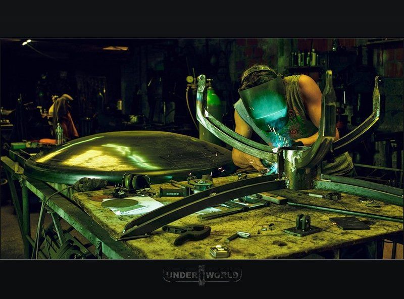 men at workphoto preview