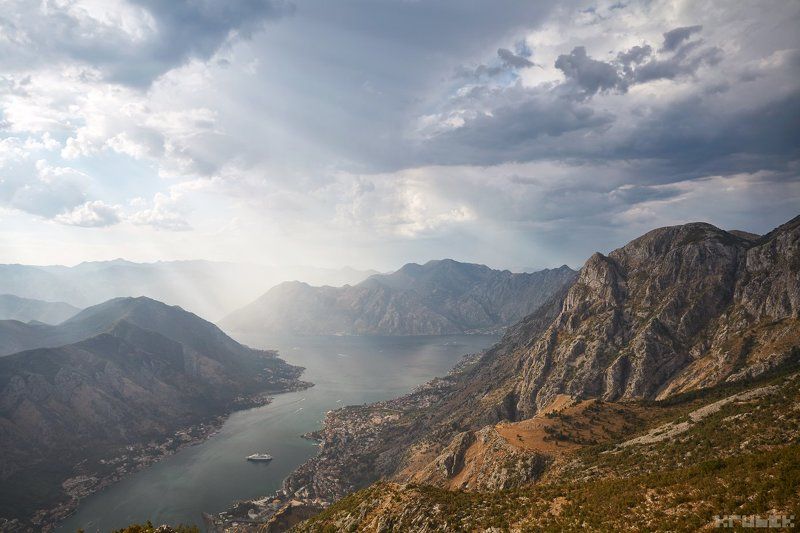 черногория, котор, адриатика, горы Дыхание Которского Заливаphoto preview