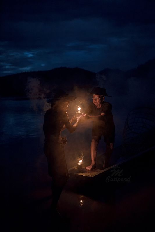 portrait,asia,thailand,mekong,fisherman, Share photo preview