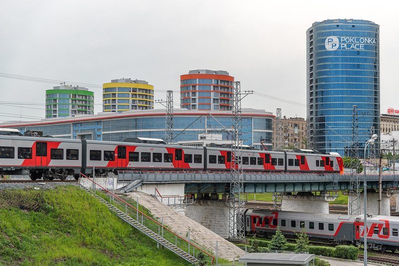 Москва, Moscow, здания, архитектура, поезд, Поклонная гора, Поклонка, РЖД, электричка, дома Поклонкаphoto preview
