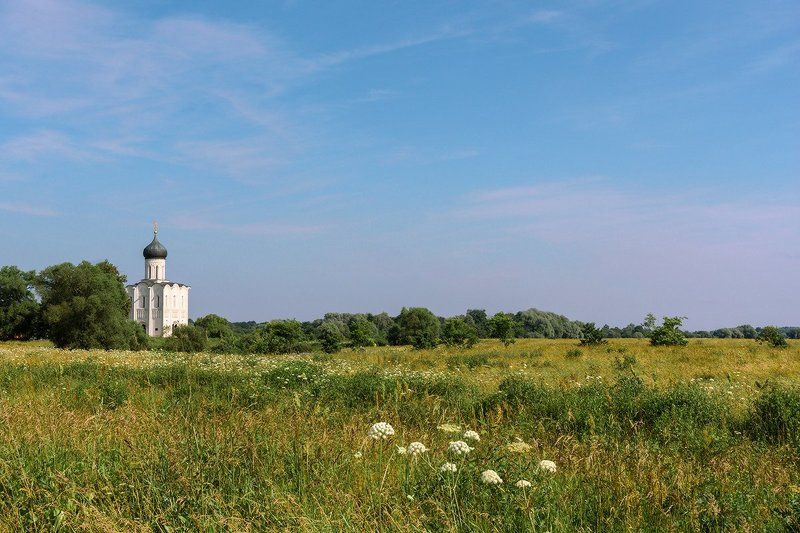 Храм ПокровА на Нерлиphoto preview