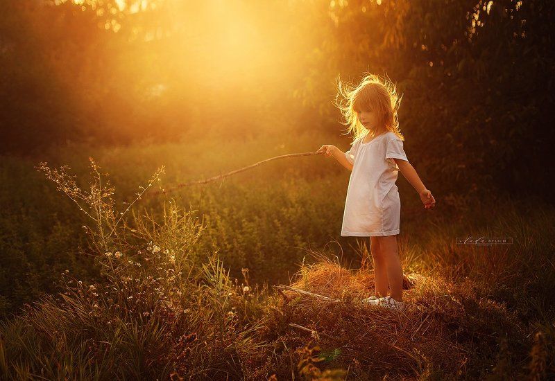 детство, детский фотограф, семейный фотограф, закат, влада былич, фотограф влада былич photo preview