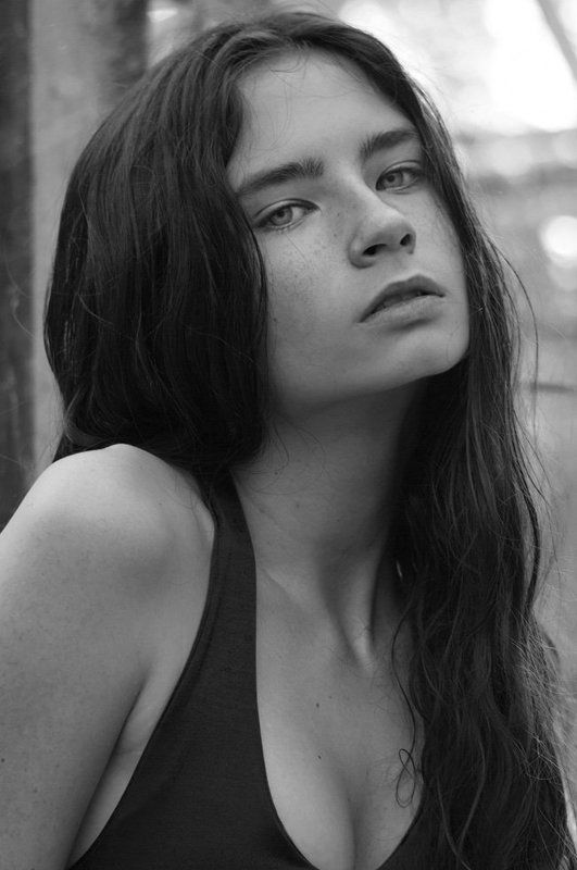 portrait, girl, fashion, natural, monochrome, beauty Evaphoto preview