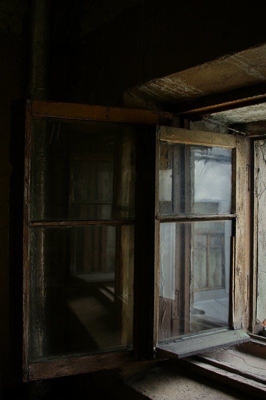 #deep.spb, #deepspb, #санктпетербург, #петербург, #спб, #питер, #saintpetersburg, #petersburg, #spb, #piter, #город, #city, #street, #streetphoto, #streetphotography, #cityscape, #urbex, #urbexphoto, #urbanexploration, #abandoned, #steps, #door, #window 170831-1photo preview