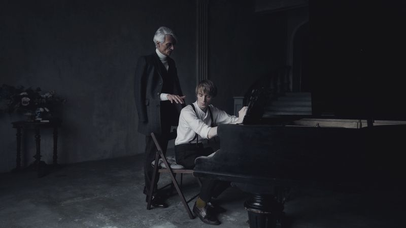 пианист, жанр, портрет, история, фильм, старый рояль, назад в прошлое История пианистаphoto preview