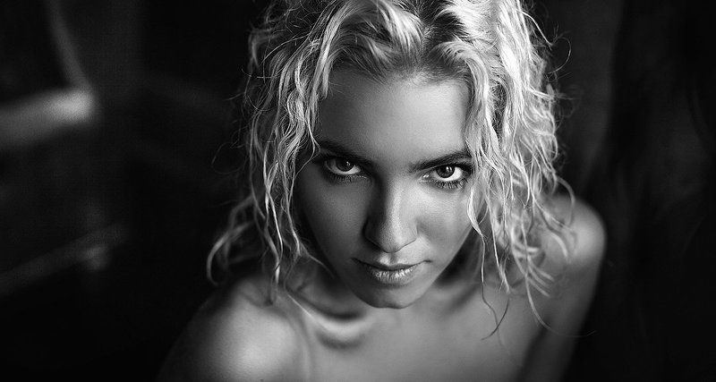 BasicInstinctphoto preview