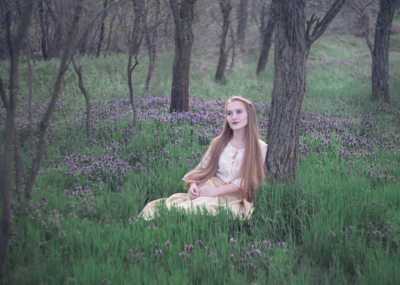 девушка, лес, цветы, поляна Лесная полянкаphoto preview