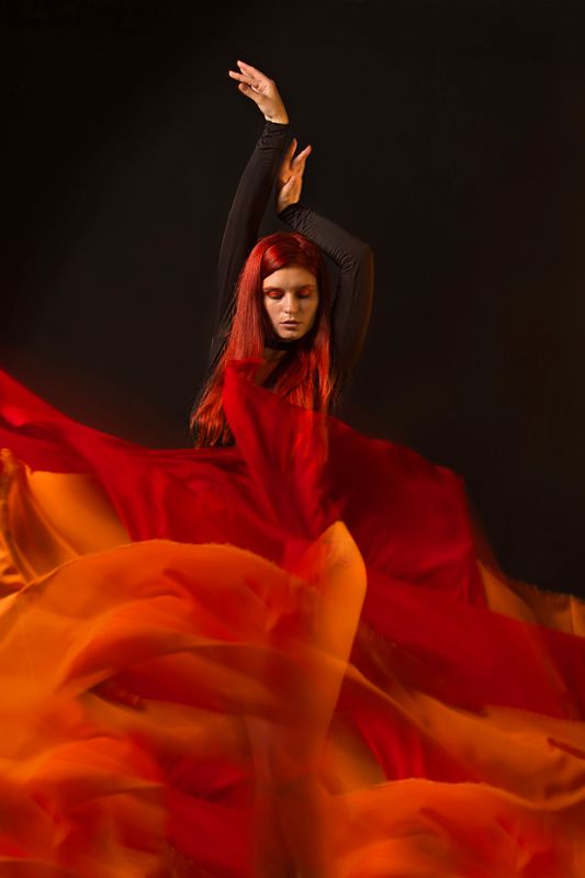 портрет огонь девушка студия Дух огняphoto preview