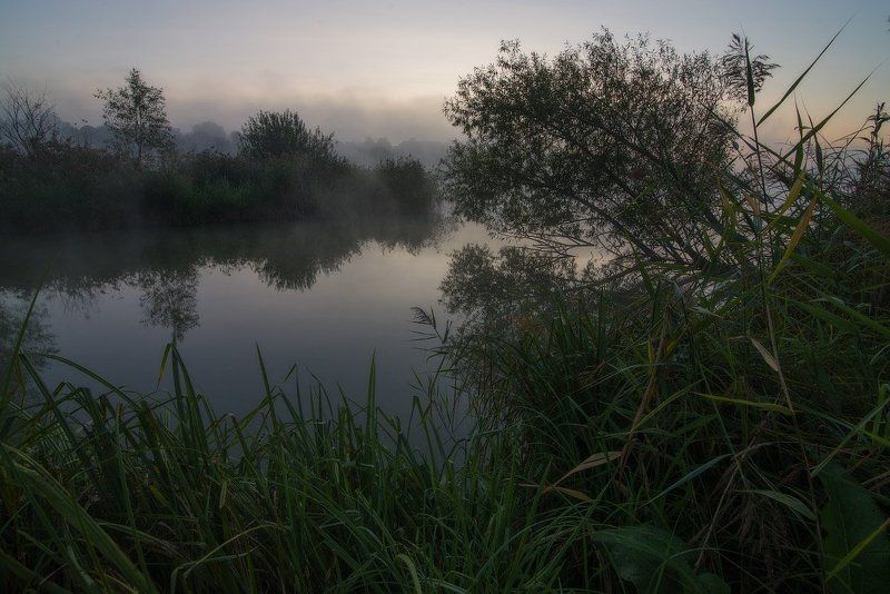 Прохладное осеннее утро...photo preview