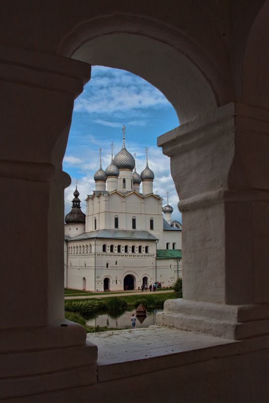 храмы Сквозь толщу монастырских стенphoto preview