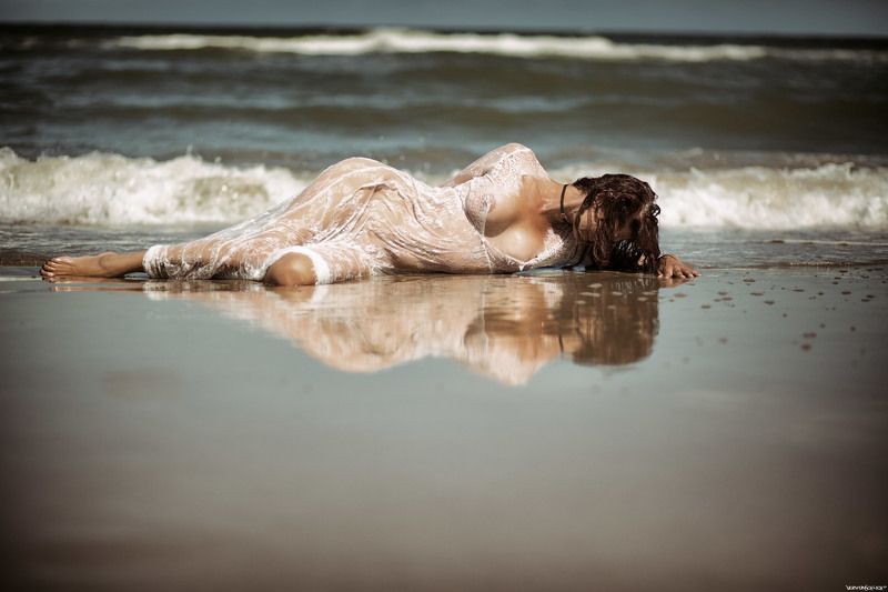 woman#sensual#portrait#mood#intensive#colours#softness#glamour#mystic#beautiful#face#intensive#cut#secretely# *here with me*photo preview