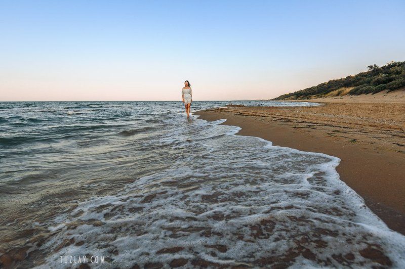 азовское море, август, бархатный сезон, девушка, морской берег, таманский полуостров, темрюкский район Бархатный август фото превью