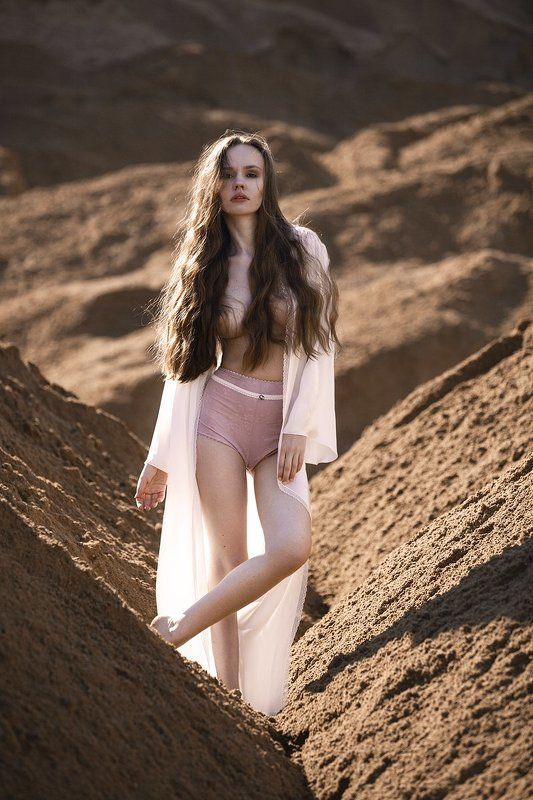 девушка, ню, nude, girl, light In the sandsphoto preview