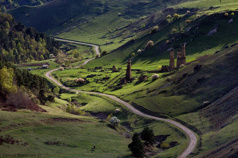 ингушетия, башни, весна Башенный комплекс Ний в Ингушетии.photo preview