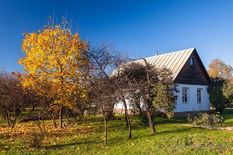 коломенское, москва, осень, золотая, небо, пейзаж Деревня в городеphoto preview