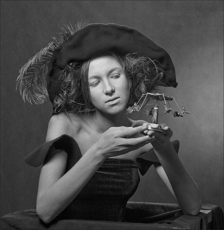 девушка, карусель карусель воспоминаний..photo preview