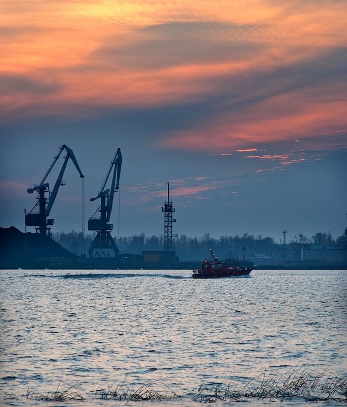 malish i velikaniphoto preview