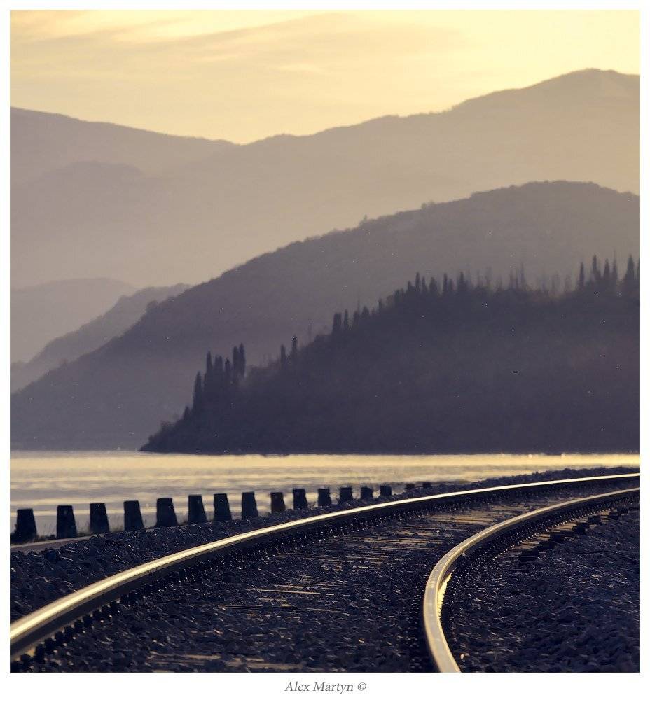 ***. Автор: Alexander Martynov черногория, скадарское, озеро, дорога, железная, Alexander Martynov