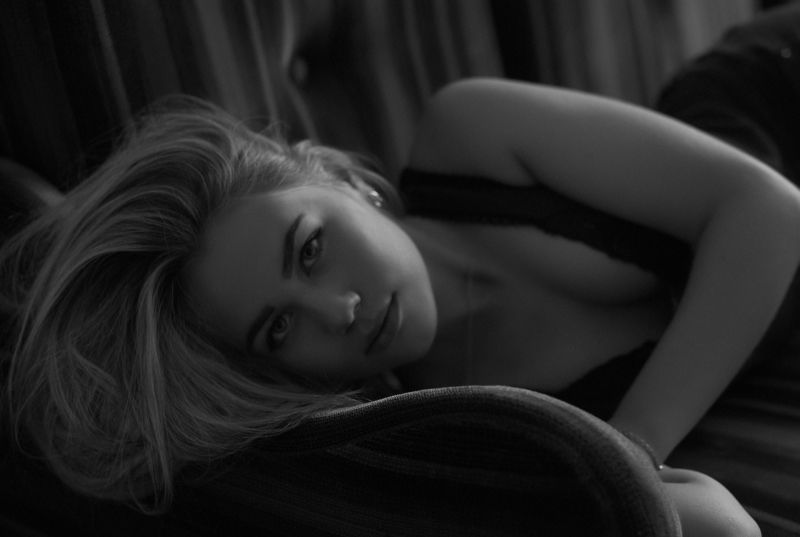 девушка студия портрет сладкое утро...photo preview