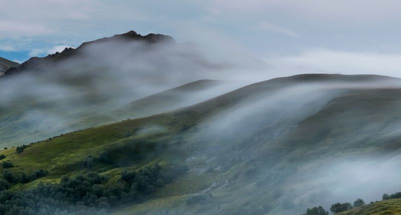 ПО ДОЛИНАМ И ПО ВЗГОРЬЯМ ПОТЯНУЛИСЬ ОБЛАКАphoto preview