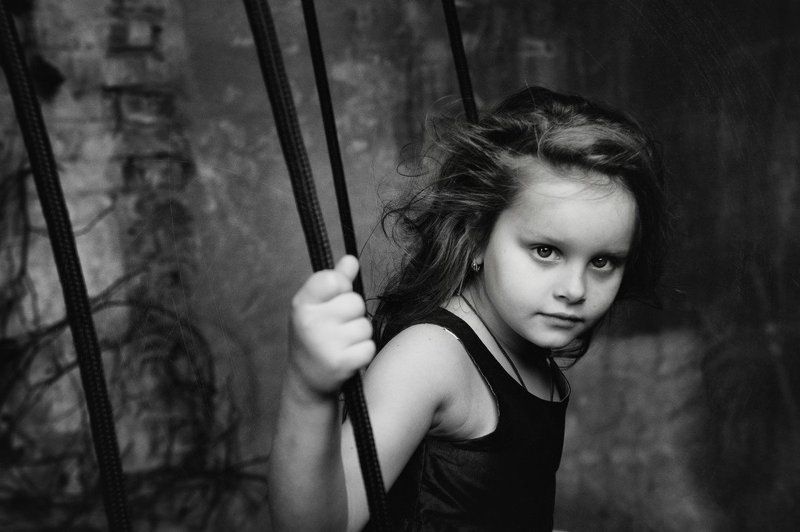 девочка, портрет, взгляд, настроение, чб ***photo preview