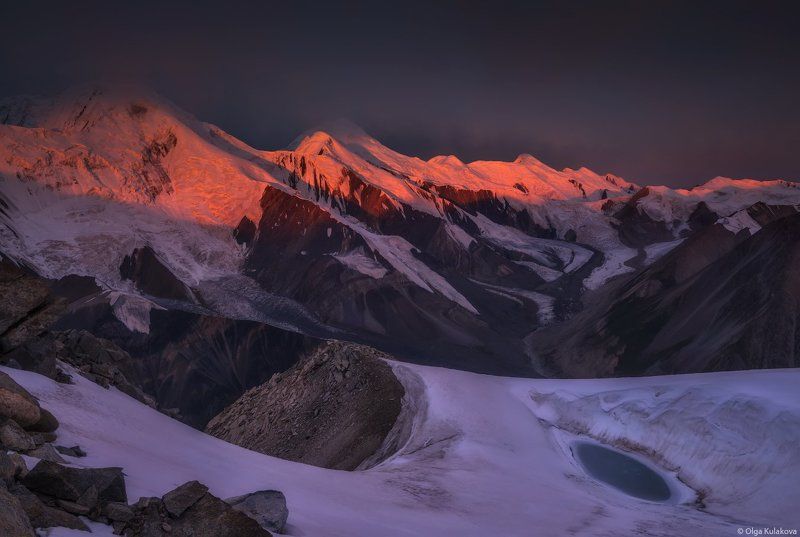 горы, вершины, рассвет, утро, тянь-шань, баянкол, ущелье баянкол, пик мраморная стена, пик баянкол, пик одиннадцати, перевал одиннадцати, пик семенова, пик астана Холодный рассветphoto preview
