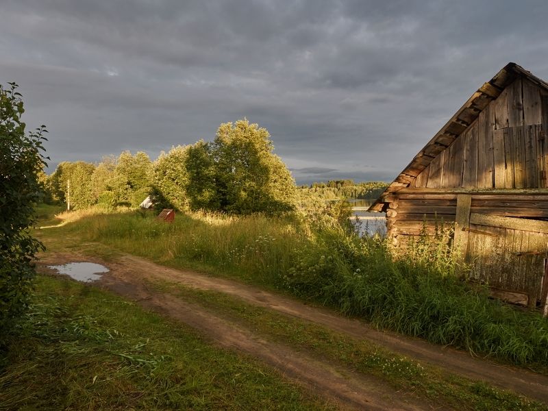 В деревнеphoto preview