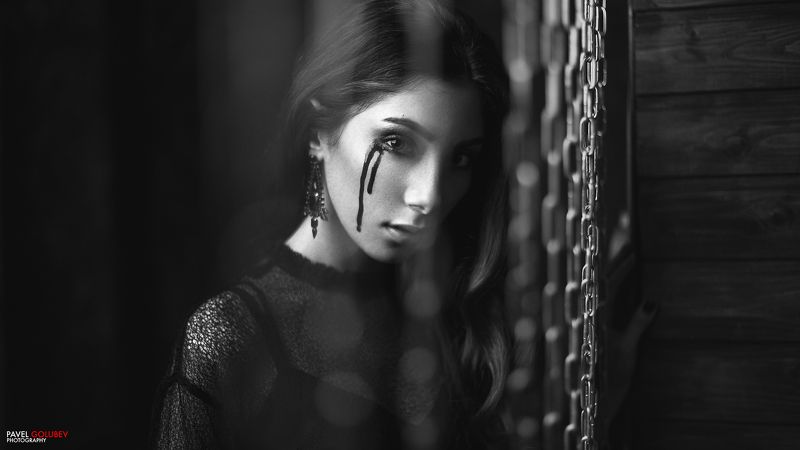 golubevphoto, dark, bw, monochrome, tears, blood, chain, petersburg, spb, спб, питер, петербург Cryphoto preview