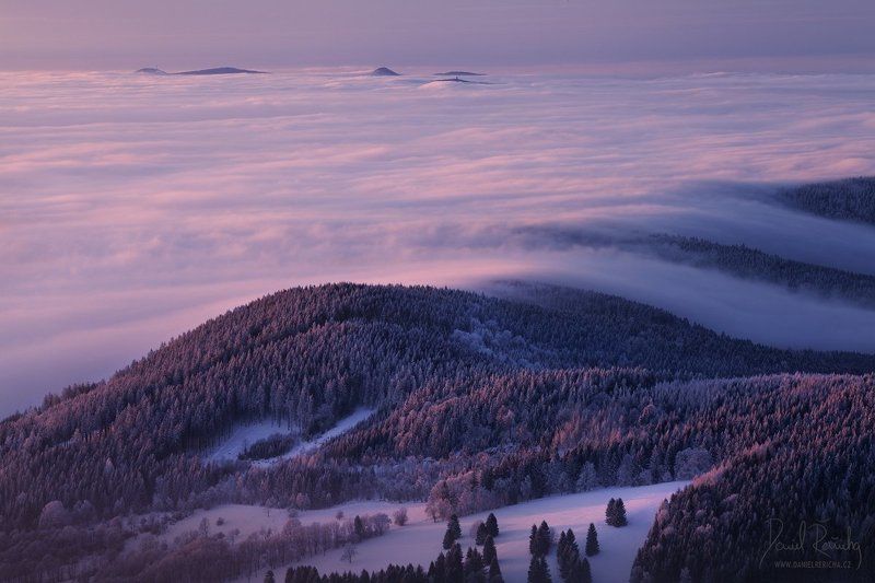 Czech republic, North Bohemia, Bohemia, Czech, Lusatian Mountains, Tschechische republik, Europe, daniel rericha, nature, mist, fog, forest, tree, trees, inversions, waves, clouds, mountains, winter, winter mountains, winter colors, snow, frost, long expo Last light over inversionsphoto preview