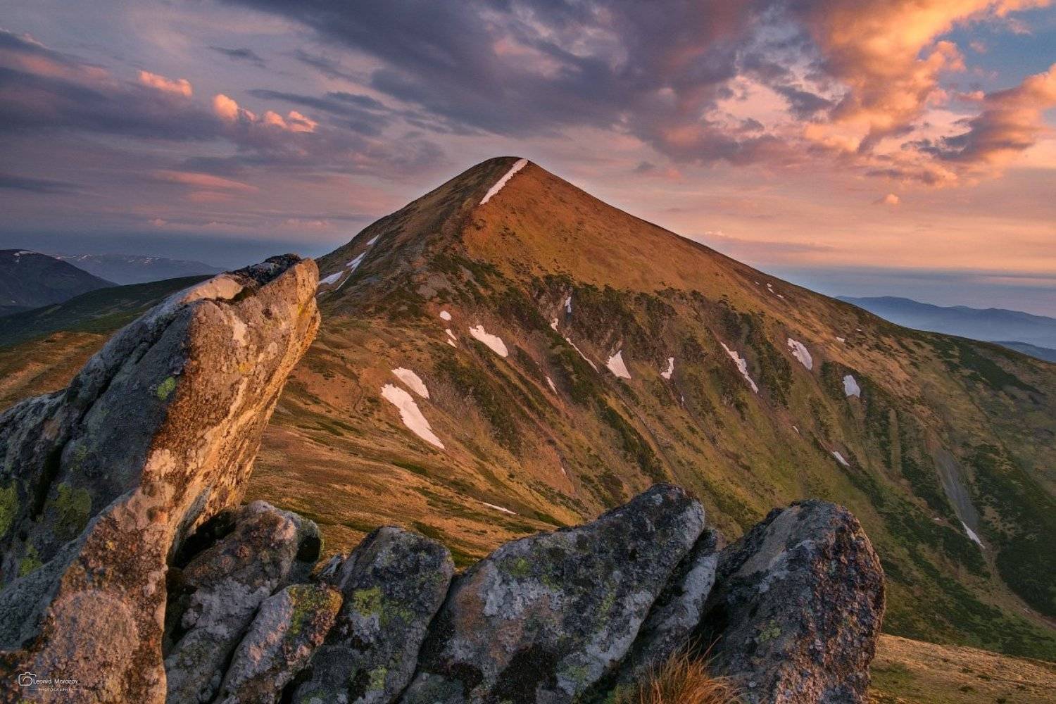 ***. Автор: Леонид Морозов рассвет., , , туман., , , карпаты., , , горы., Леонид Морозов