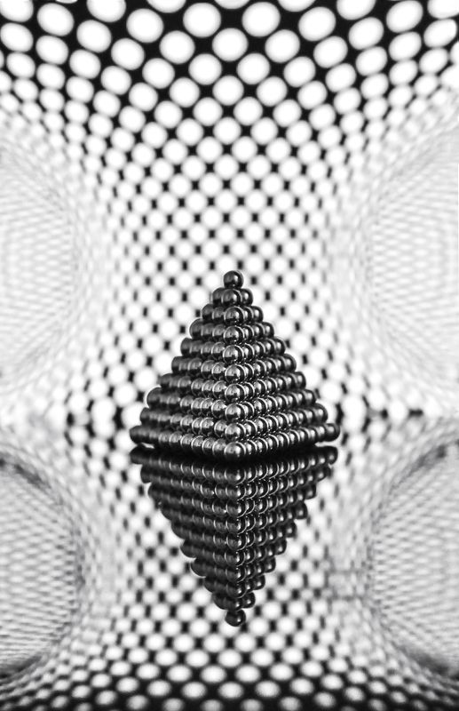 black & white, abstract geometry, abstract, balls, dots, circles, magnetic balls, pyramid, zen magnet Abstract geometryphoto preview