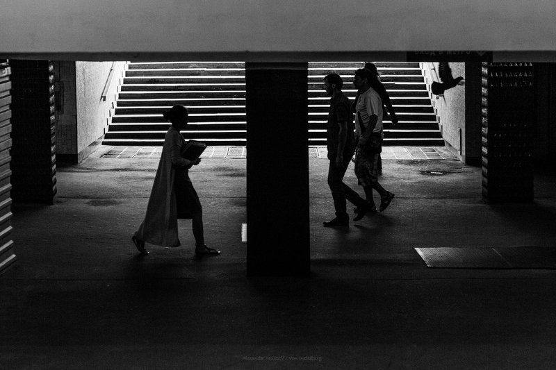 монохром, черно-белая фотография, ч/б, люди, город, улица, жанр, monochrome, black&white, street, streetphoto, people, ***photo preview