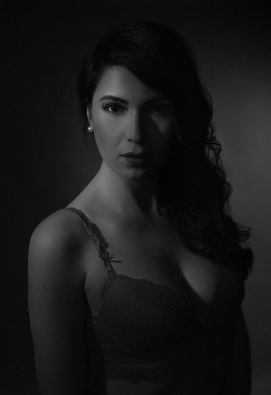 студия девушка портрет черное и белое based on the film 2photo preview