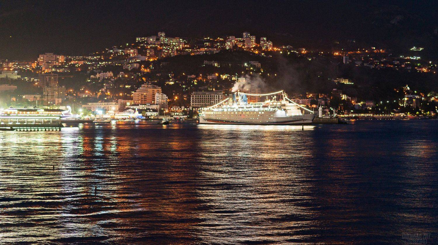 Последняя музыка 2017 года. Автор: Илья Жирнов князь владимир, крым, ялта, круизы, Илья Жирнов