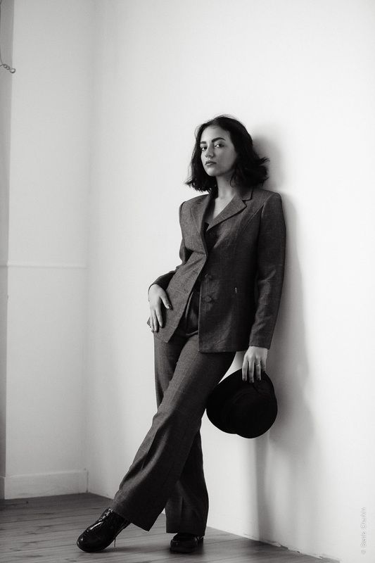 M i l e n aphoto preview