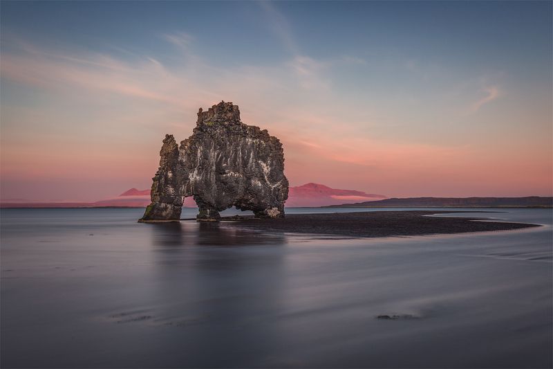 iceland, hvitserkur,  хвитцеркур, исландия, Носорог на водопое. фото превью