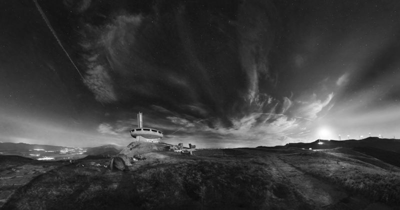 Бузлуджа, лунны восход,луна, ночь, звездное небо Восход Луны.photo preview