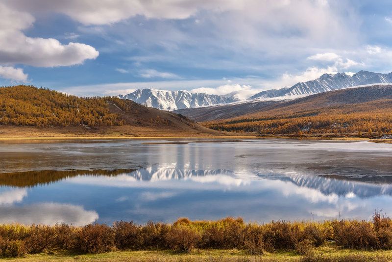 озеро, лед, вода, осень, горы, алтай, счх, lake, ice, water, autumn, mountains, altai Первый лед...photo preview